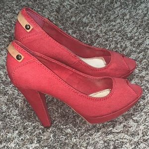Red denim material pumps